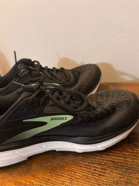 Brooks Black Sneakers with Mint Green Accents